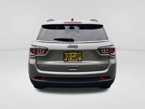 More photos of 2018 Jeep Compass Latitude at Auburn CDJR, WA