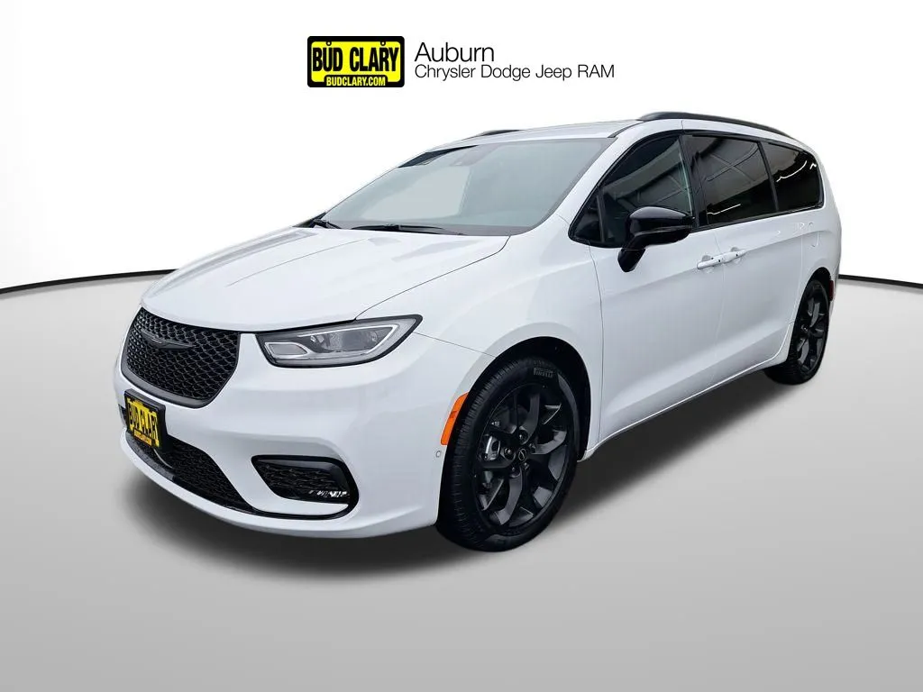 White 2026 Chrysler Pacifica Select for sale in Auburn, WA