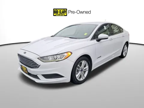 White 2018 Ford Fusion Hybrid SE for sale in Auburn, WA
