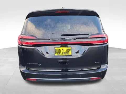 More photos of 2026 Chrysler Pacifica Select at Bud Clary Auburn CDJR, WA