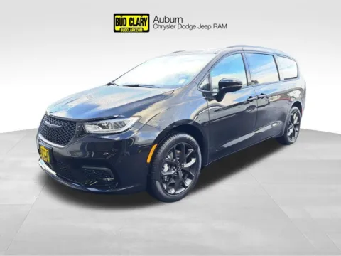 Black 2026 Chrysler Pacifica Select for sale in Auburn, WA