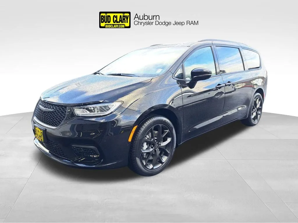 Black 2026 Chrysler Pacifica Select for sale in Auburn, WA