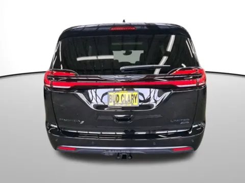 More photos of 2026 Chrysler Pacifica Limited at Auburn CDJR, WA