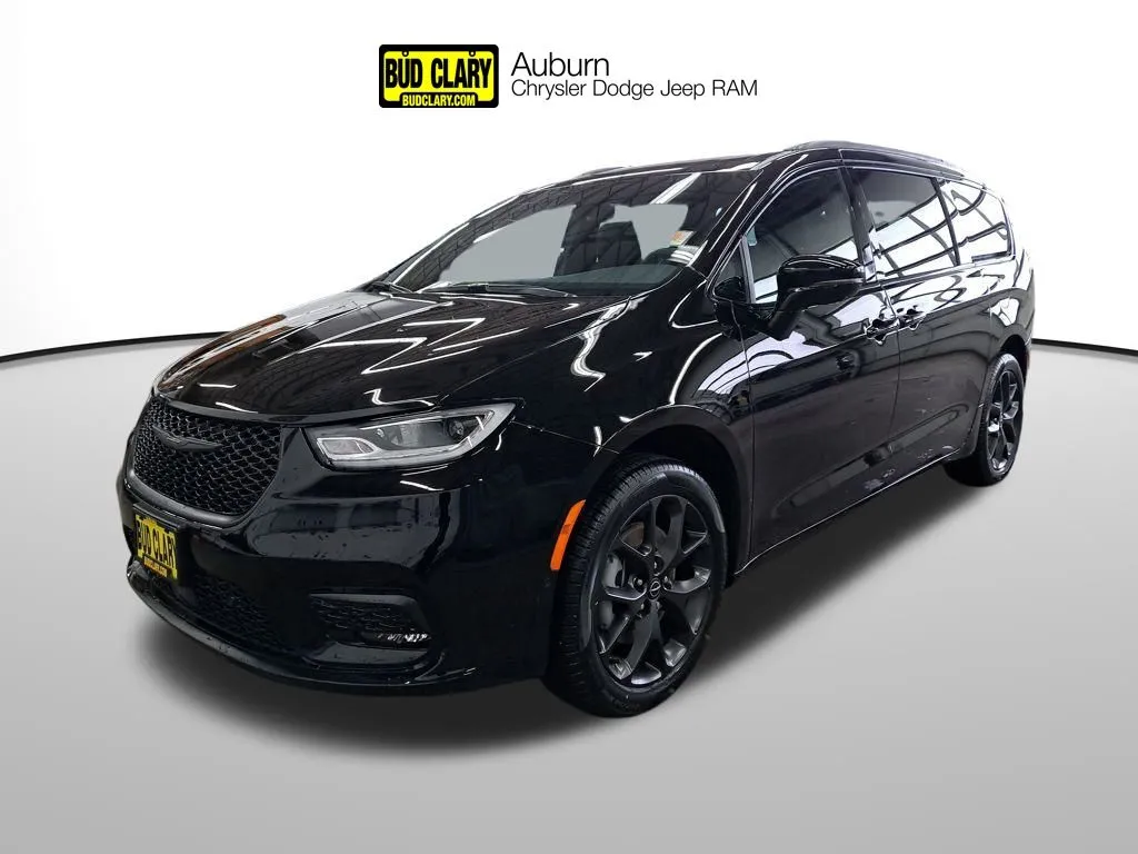 Black 2026 Chrysler Pacifica Limited for sale in Auburn, WA