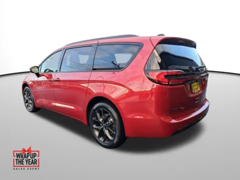 Another view of 2026 Chrysler Pacifica Select for sale in Auburn, WA at Auburn CDJR