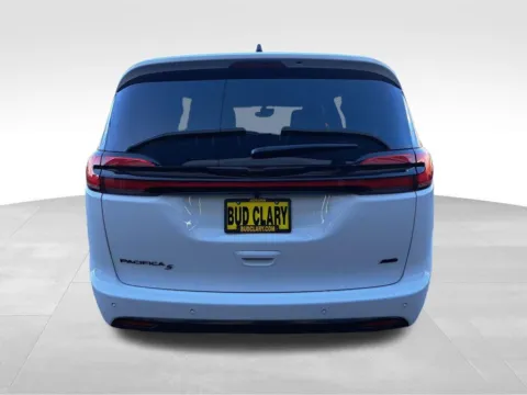 More photos of 2026 Chrysler Pacifica Select at Bud Clary Auburn CDJR, WA