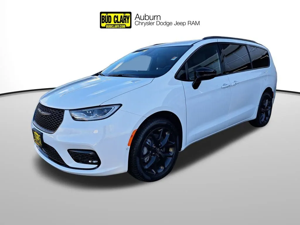 White 2026 Chrysler Pacifica Select for sale in Auburn, WA