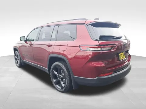 Another view of 2025 Jeep Grand Cherokee L Limited for sale in Auburn, WA at Bud Clary Auburn CDJR