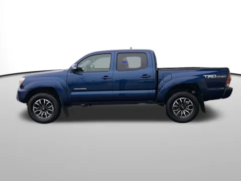 Photos of 2014 Toyota Tacoma for sale in Auburn, WA at Auburn CDJR