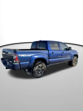 Another view of 2014 Toyota Tacoma for sale in Auburn, WA at Auburn CDJR