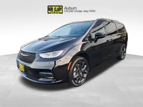 Black 2026 Chrysler Pacifica Select for sale in Auburn, WA