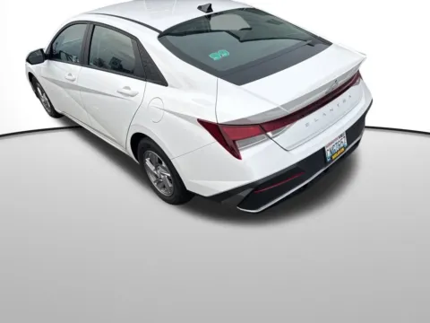 Photos of 2024 Hyundai Elantra SE for sale in Auburn, WA at Auburn CDJR