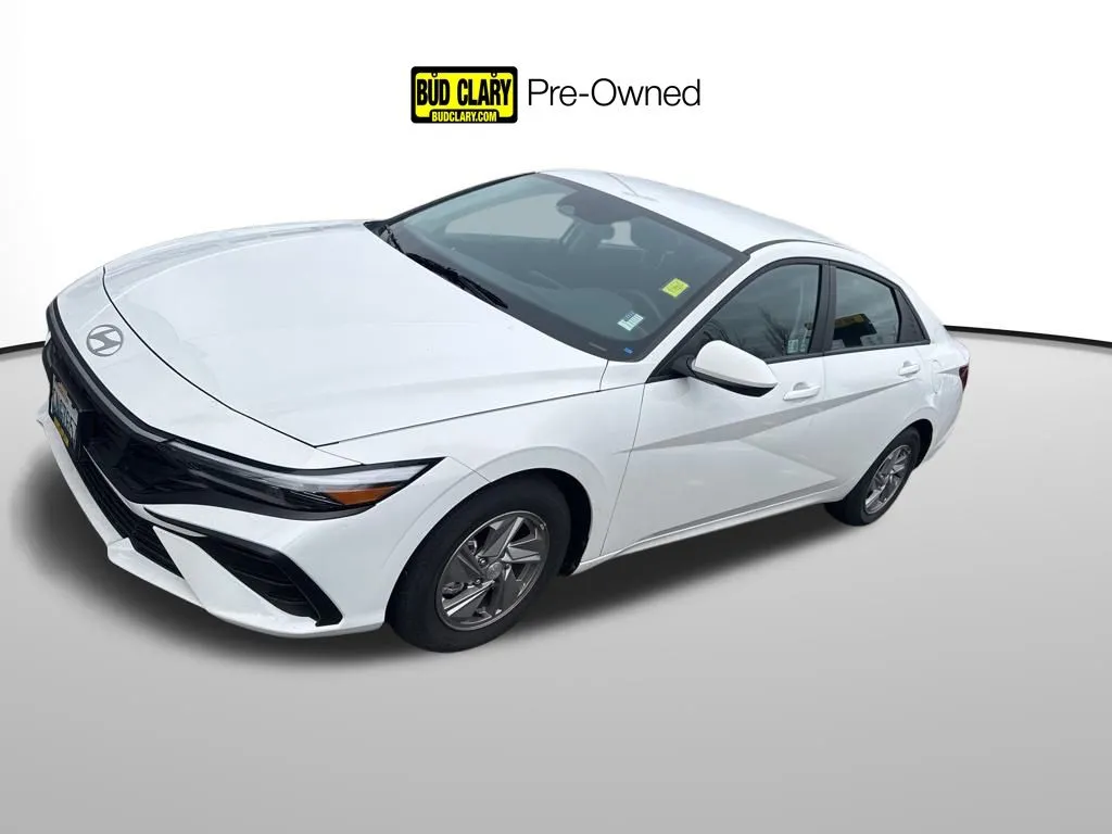 White 2024 Hyundai Elantra SE for sale in Auburn, WA