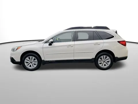 Photos of 2015 Subaru Outback 2.5i Premium for sale in Auburn, WA at Auburn CDJR