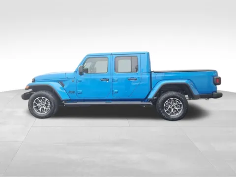 Photos of 2026 Jeep Gladiator Sport S for sale in Auburn, WA at Bud Clary Auburn CDJR