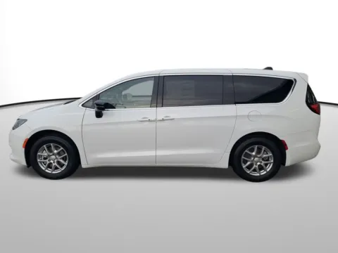 Photos of 2026 Chrysler Voyager LX for sale in Auburn, WA at Auburn CDJR