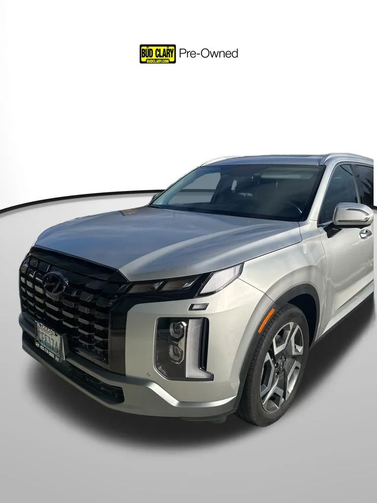 Silver 2023 Hyundai Palisade SEL for sale in Auburn, WA