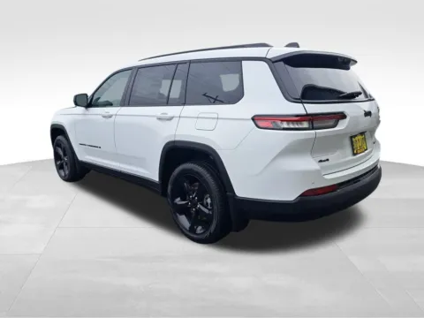 Another view of 2025 Jeep Grand Cherokee L Limited for sale in Auburn, WA at Bud Clary Auburn CDJR