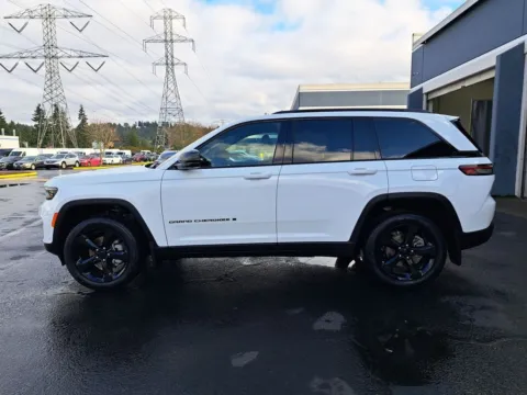 Photos of 2025 Jeep Grand Cherokee Limited for sale in Auburn, WA at Bud Clary Auburn CDJR