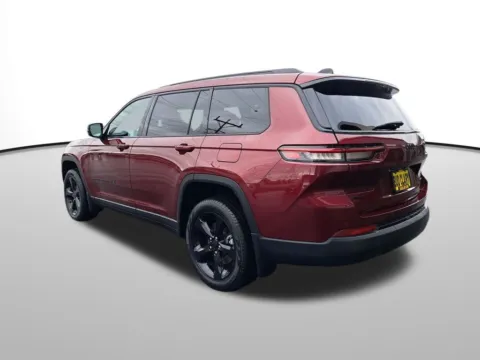 Another view of 2025 Jeep Grand Cherokee L Limited for sale in Auburn, WA at Auburn CDJR