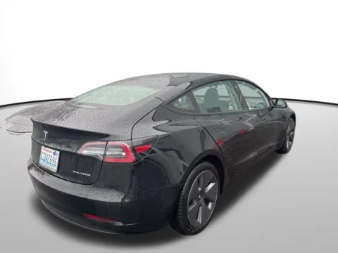 More photos of 2022 Tesla Model 3 Long Range at Auburn CDJR, WA