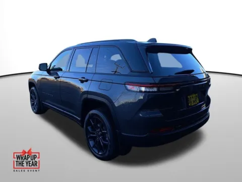 Another view of 2025 Jeep Grand Cherokee Limited for sale in Auburn, WA at Auburn CDJR