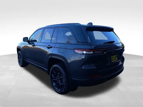 Another view of 2025 Jeep Grand Cherokee Limited for sale in Auburn, WA at Bud Clary Auburn CDJR