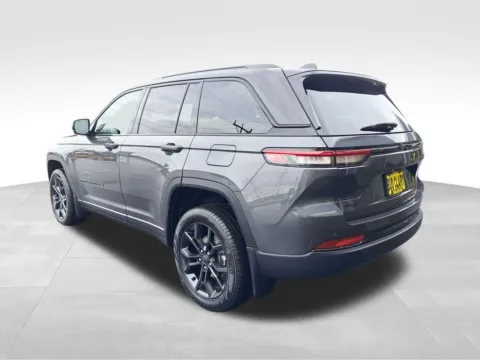 Another view of 2025 Jeep Grand Cherokee Limited for sale in Auburn, WA at Bud Clary Auburn CDJR