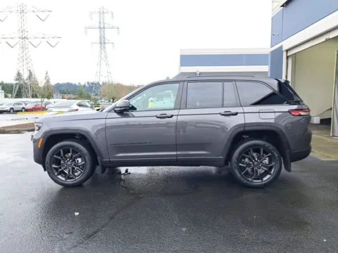 Photos of 2025 Jeep Grand Cherokee Limited for sale in Auburn, WA at Bud Clary Auburn CDJR