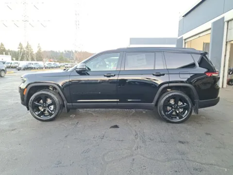 Photos of 2025 Jeep Grand Cherokee L Limited for sale in Auburn, WA at Bud Clary Auburn CDJR