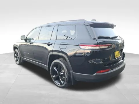 Another view of 2025 Jeep Grand Cherokee L Limited for sale in Auburn, WA at Bud Clary Auburn CDJR