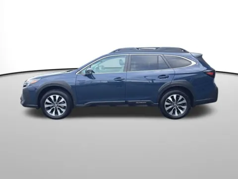 Photos of 2023 Subaru Outback Limited for sale in Auburn, WA at Auburn CDJR