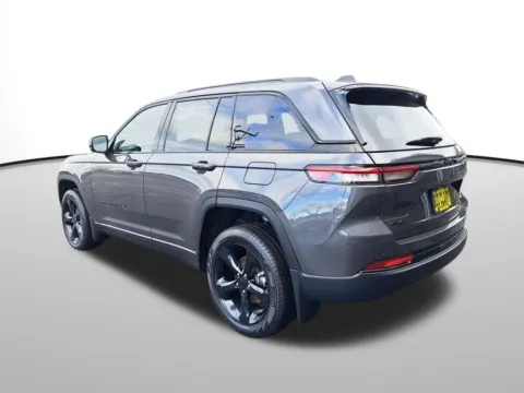 Another view of 2025 Jeep Grand Cherokee Limited for sale in Auburn, WA at Bud Clary Auburn CDJR