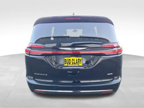 More photos of 2026 Chrysler Pacifica Select at Bud Clary Auburn CDJR, WA
