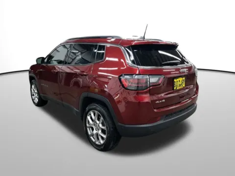 Another view of 2022 Jeep Compass Latitude Lux for sale in Auburn, WA at Auburn CDJR