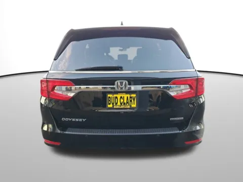 More photos of 2018 Honda Odyssey Touring at Auburn CDJR, WA