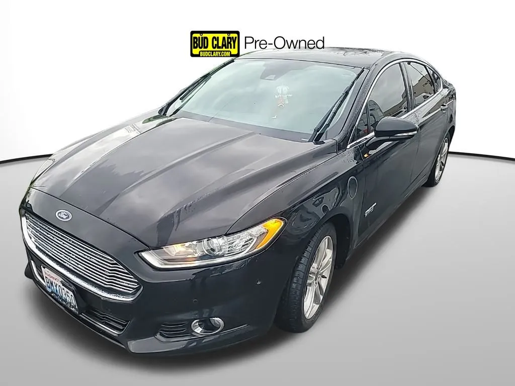 2016 Ford Fusion Energi Titanium's photo