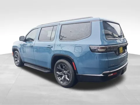 Another view of 2026 Jeep Grand Wagoneer Limited Altitude for sale in Auburn, WA at Bud Clary Auburn CDJR