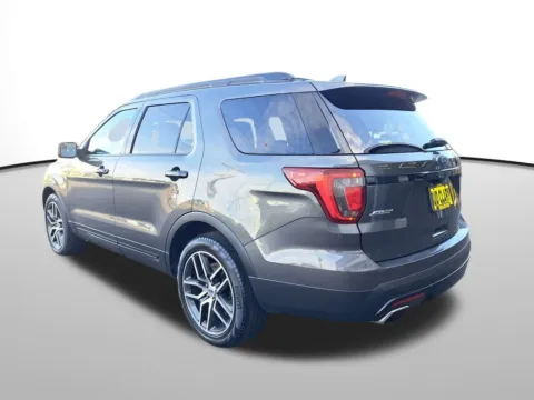 Another view of 2017 Ford Explorer Sport for sale in Auburn, WA at Auburn CDJR