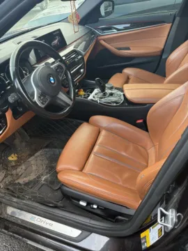 Photos of 2019 BMW 5 Series 530e iPerformance for sale in Auburn, WA at Auburn CDJR