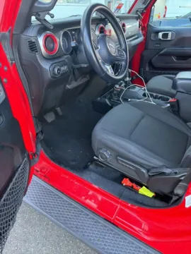 More photos of 2018 Jeep Wrangler Unlimited Sahara at Bud Clary Auburn CDJR, WA