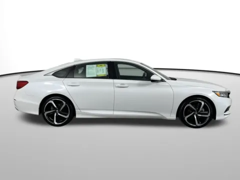 More photos of 2019 Honda Accord Sport 2.0T at Bud Clary Auburn CDJR, WA