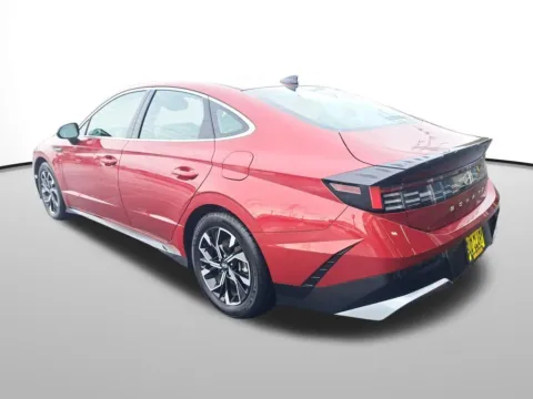 Another view of 2024 Hyundai Sonata SEL for sale in Auburn, WA at Bud Clary Auburn CDJR