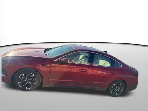 Photos of 2024 Hyundai Sonata SEL for sale in Auburn, WA at Bud Clary Auburn CDJR