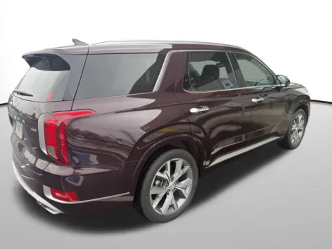 Photos of 2021 Hyundai Palisade Limited for sale in Auburn, WA at Bud Clary Auburn CDJR