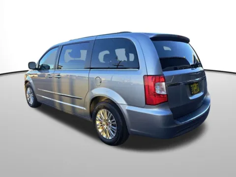 Another view of 2016 Chrysler Town & Country Touring-L for sale in Auburn, WA at Bud Clary Auburn CDJR