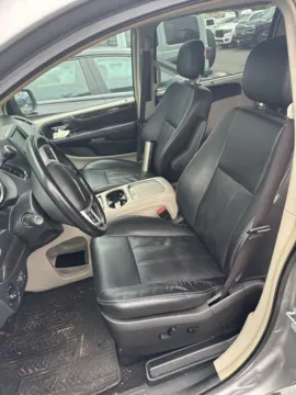 More photos of 2016 Chrysler Town & Country Touring-L at Bud Clary Auburn CDJR, WA