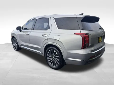 Another view of 2023 Hyundai Palisade Calligraphy for sale in Auburn, WA at Bud Clary Auburn CDJR