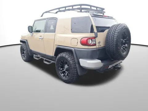 Another view of 2014 Toyota FJ Cruiser for sale in Auburn, WA at Bud Clary Auburn CDJR