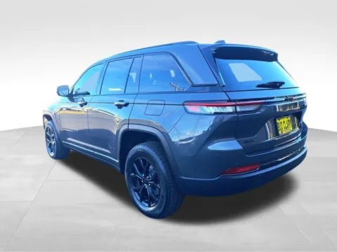 Another view of 2025 Jeep Grand Cherokee for sale in Auburn, WA at Bud Clary Auburn CDJR